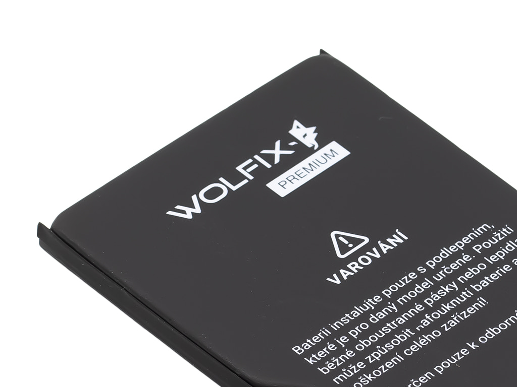 Proces výměny baterie u iPhonu 13 Pro Max v servisu Praha 5